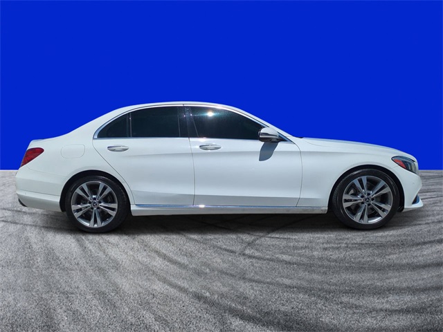 2017 Mercedes Benz C 300 photo 2