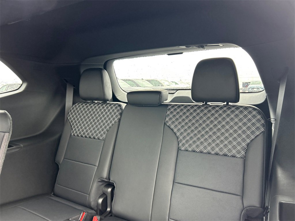 2026 GMC ACADIA - Image 33