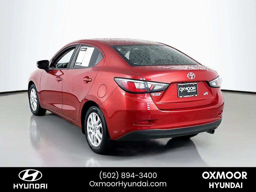 2017 Toyota Yaris iA Base photo 5