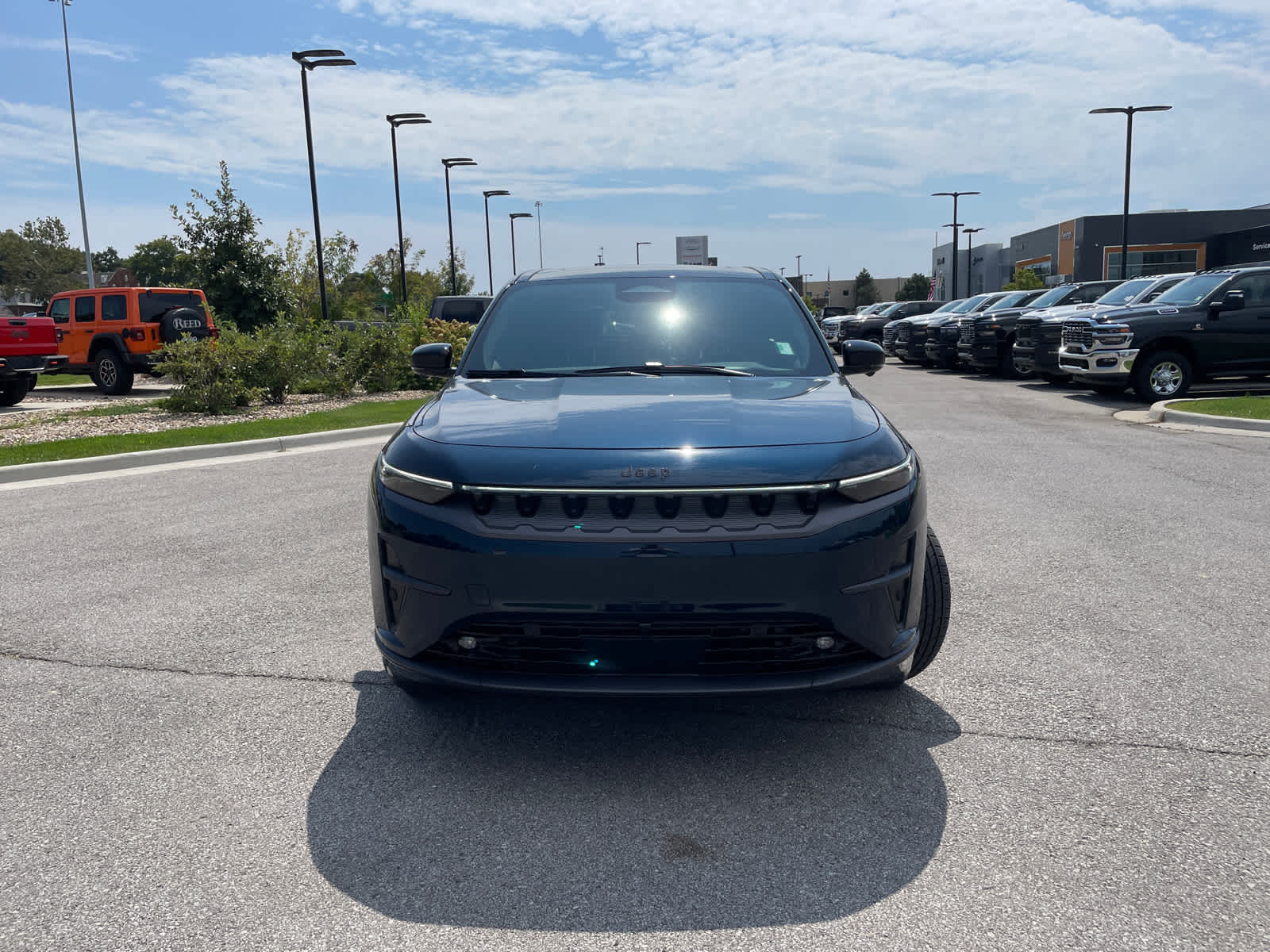 2025 Jeep Wagoneer S Launch Edition photo 2