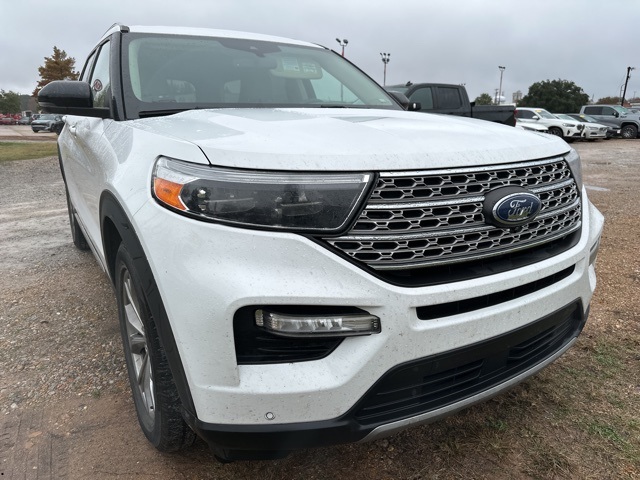 2022 Ford Explorer Limited's photo