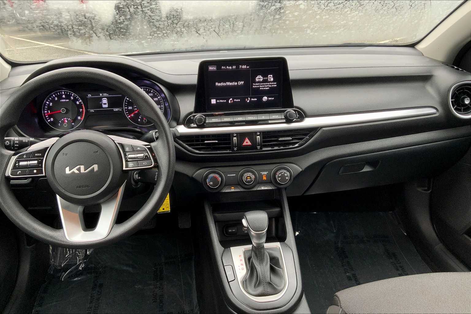 2023 Kia Forte LXS photo 6