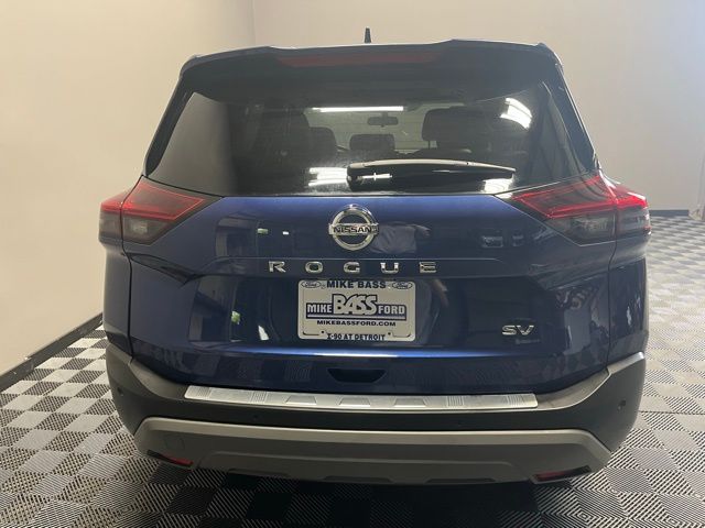 2021 Nissan Rogue SV photo 4