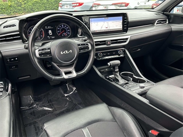 2023 Kia K5 GT-Line photo 2
