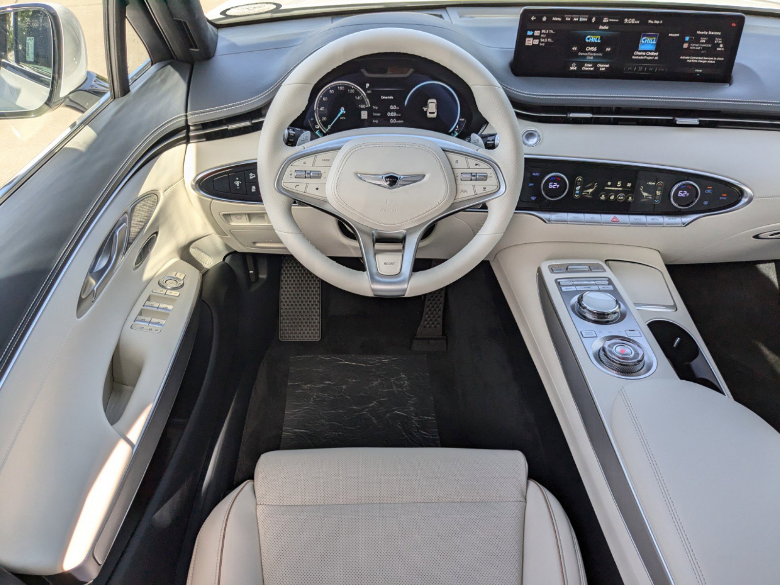 2025 Genesis Electrified GV70 Prestige photo 11