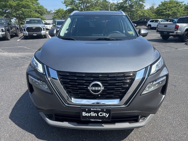 2023 Nissan Rogue SV photo 8