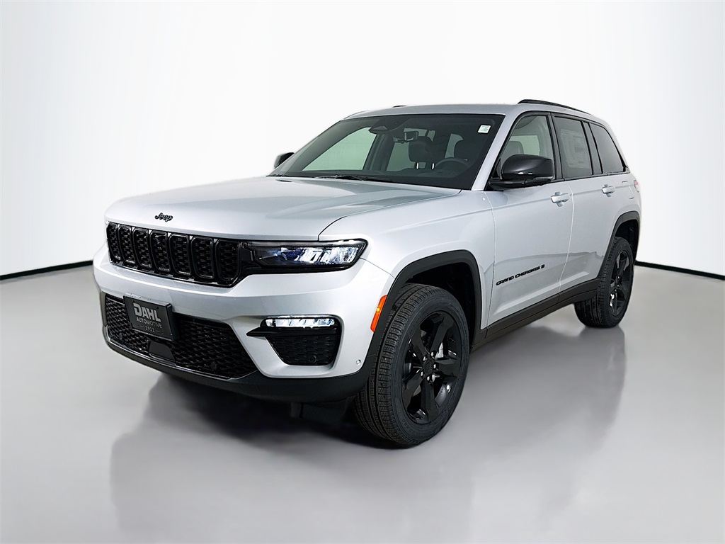 2025 Jeep Grand Cherokee Limited photo 2