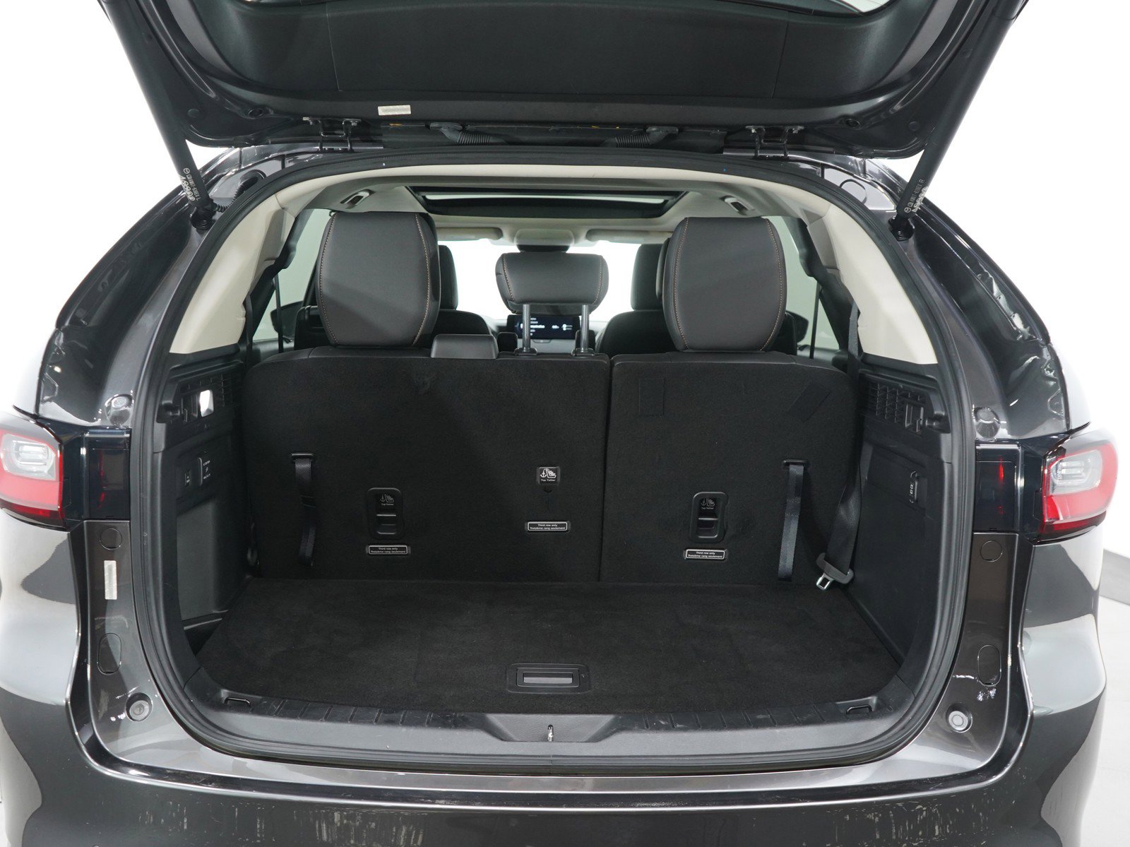 2024 Mazda CX-90 Premium photo 17