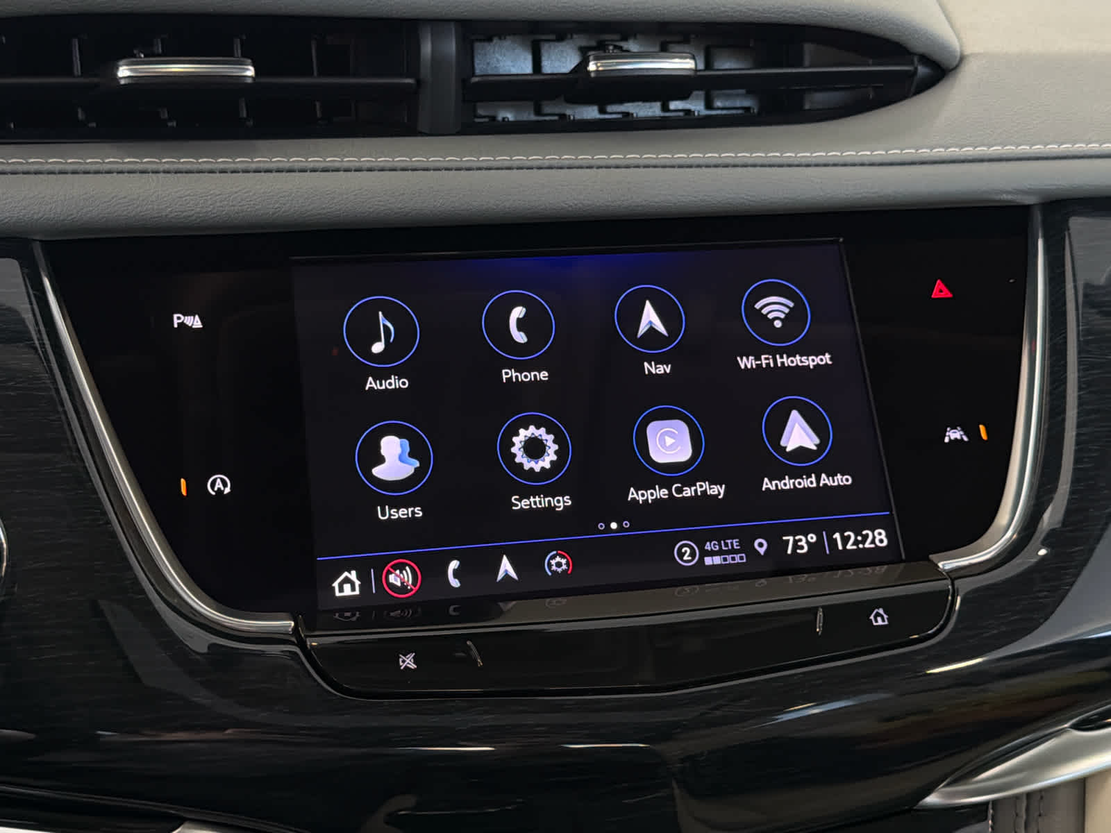 2025 Cadillac XT6 Premium Luxury photo 12