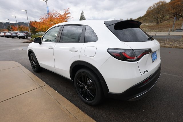 2026 Honda HR-V Sport photo 3