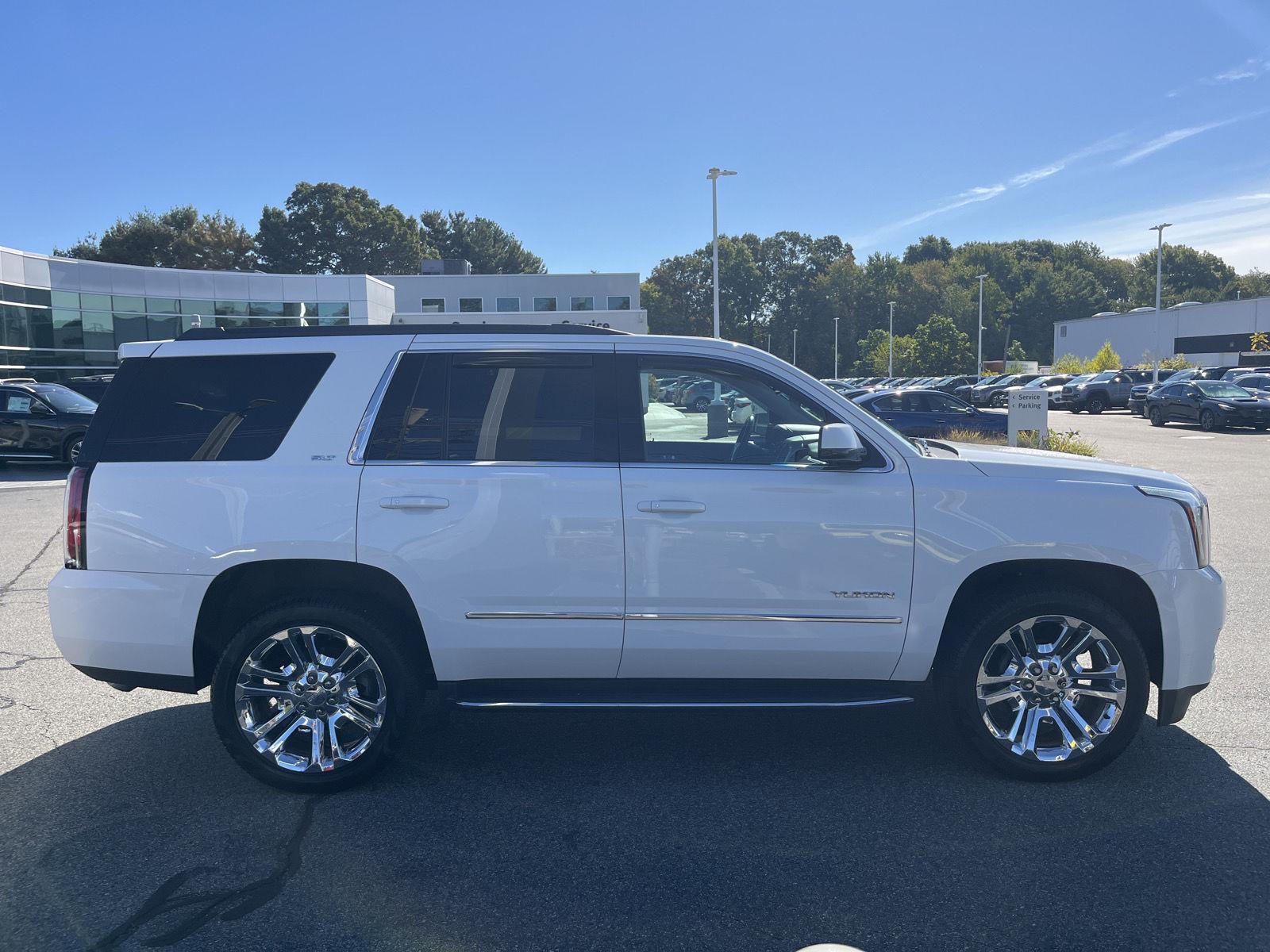 2019 Gmc Yukon SLT photo 2