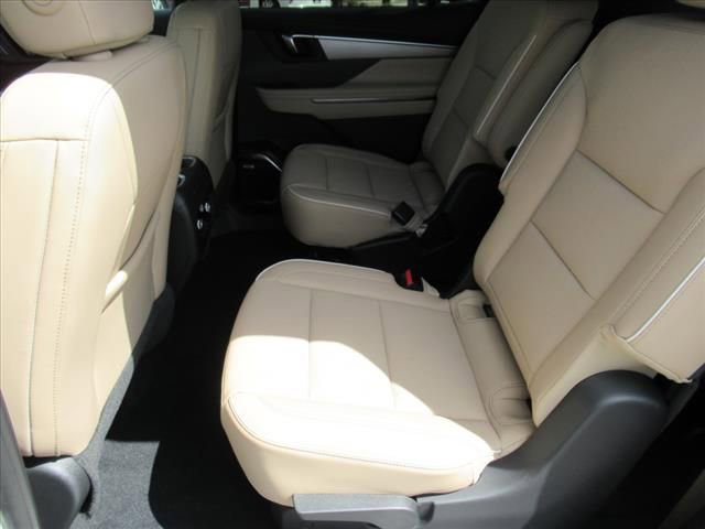 2025 Buick Enclave Preferred photo 26