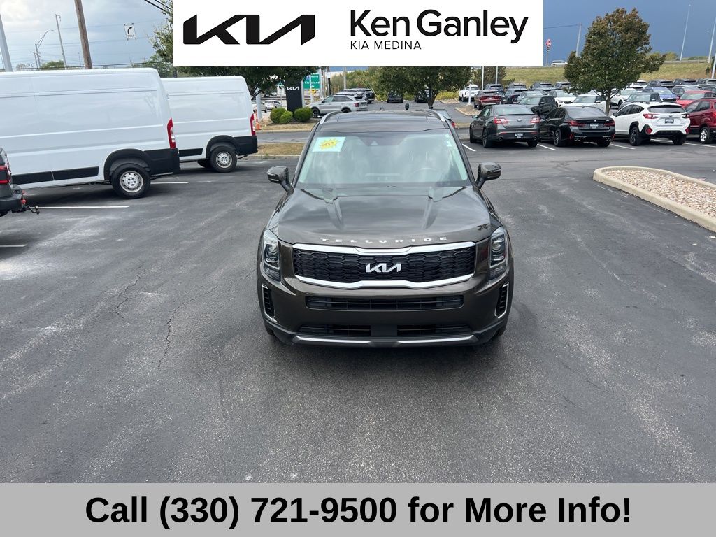 2022 Kia Telluride S photo 3