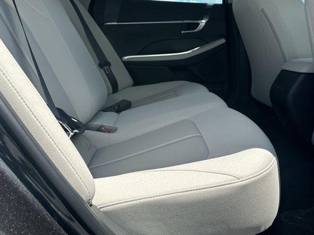 2025 Hyundai Sonata SE photo 13