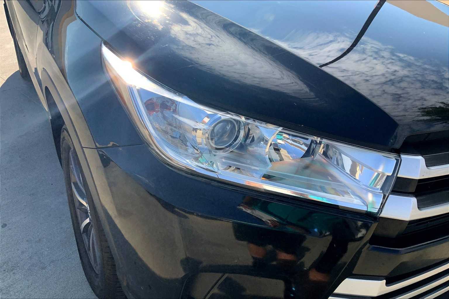 2018 Toyota Highlander XLE photo 26