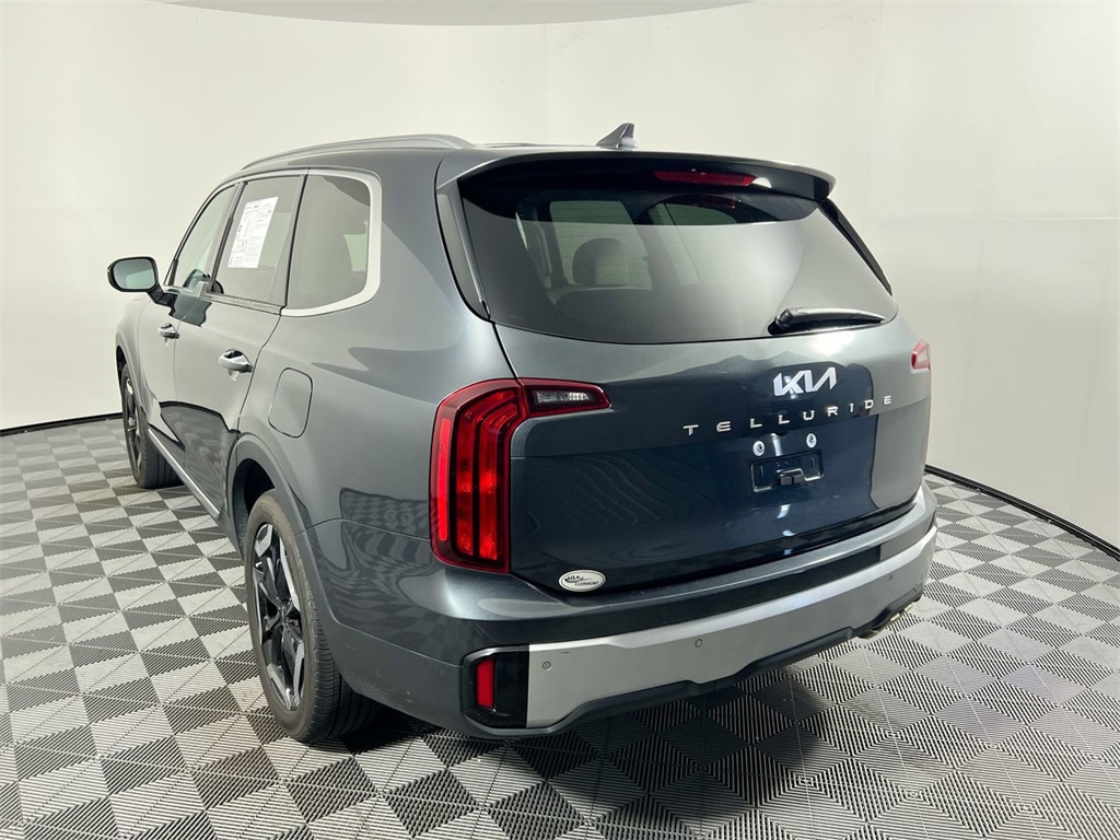 2025 Kia Telluride S photo 4