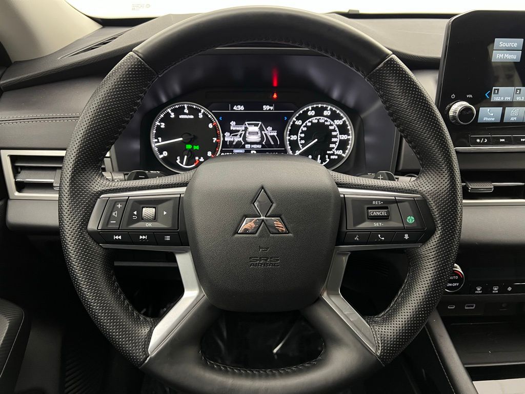 2024 Mitsubishi Outlander SE S-AWC photo 11