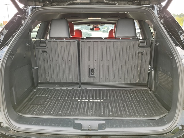 2023 Toyota Highlander XSE photo 14