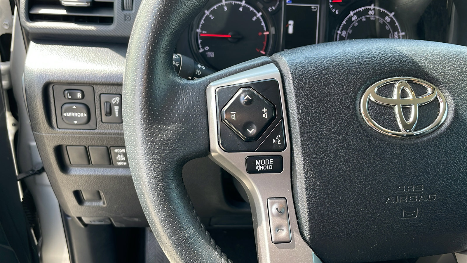 2023 Toyota 4Runner SR5 photo 18