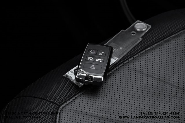 2023 Land Rover Defender 110 X-Dynamic SE photo 47