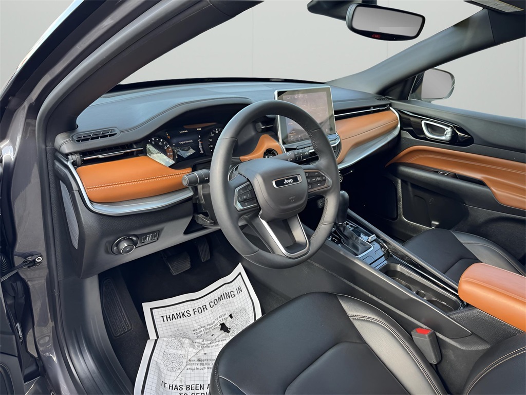 2024 Jeep Compass Limited photo 12