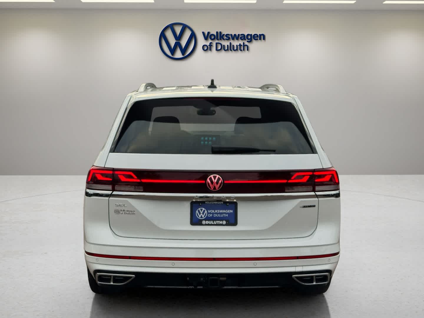 2026 Volkswagen Atlas SEL Premium R-Line photo 4