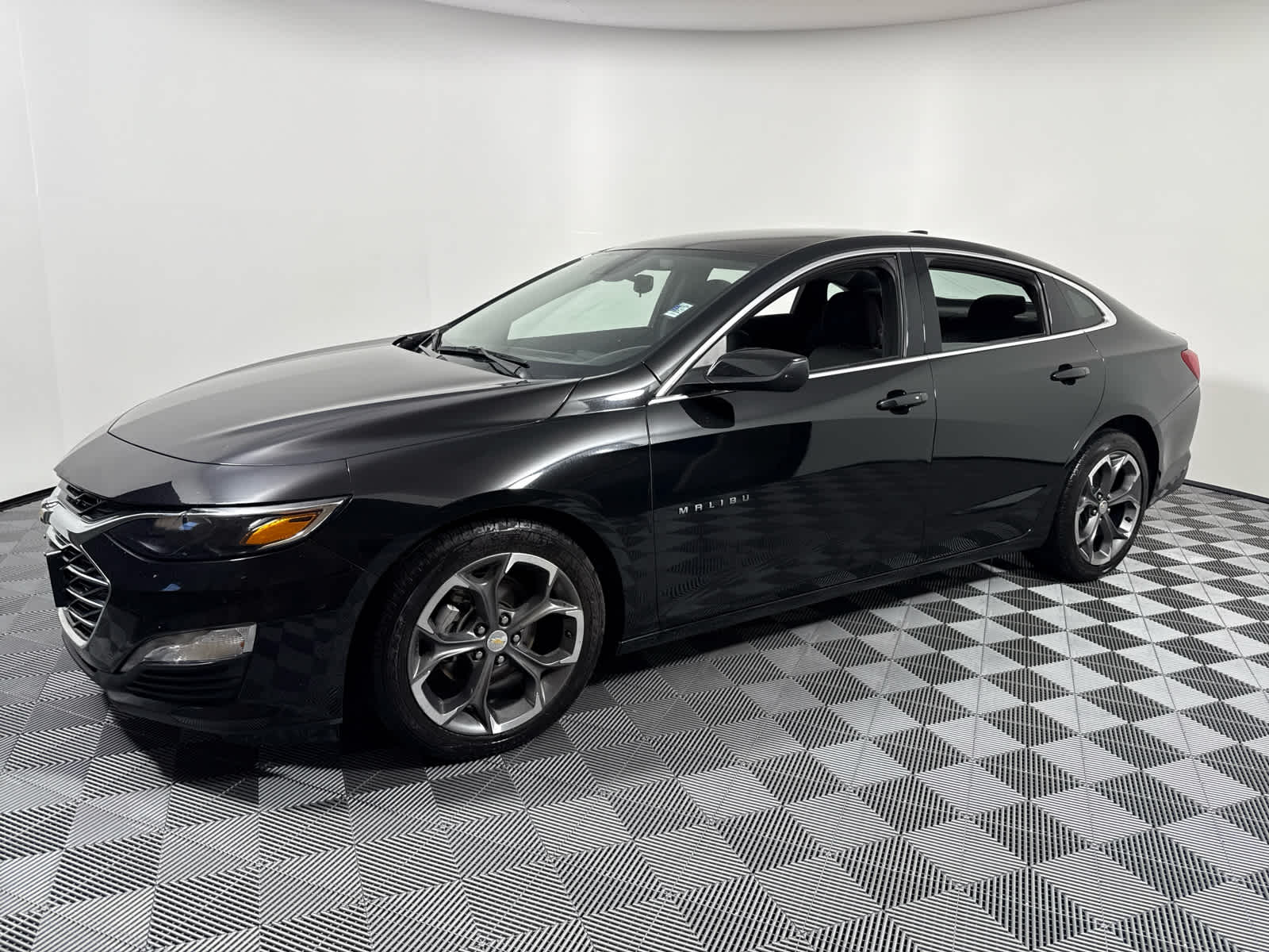2023 Chevrolet Malibu 1LT photo 11