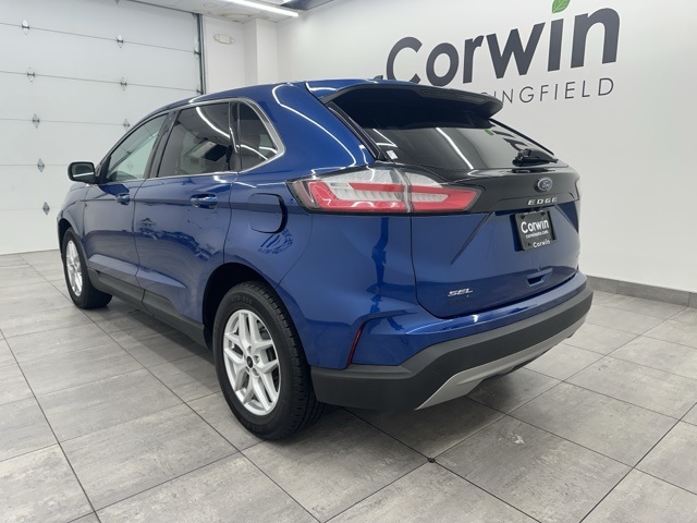 2023 Ford Edge SEL photo 2
