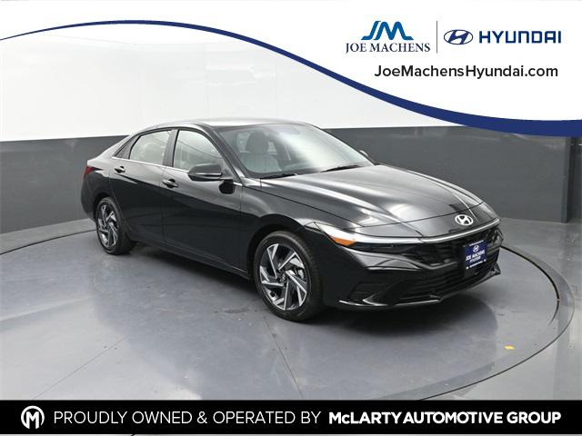 2025 Hyundai Elantra Limited's photo