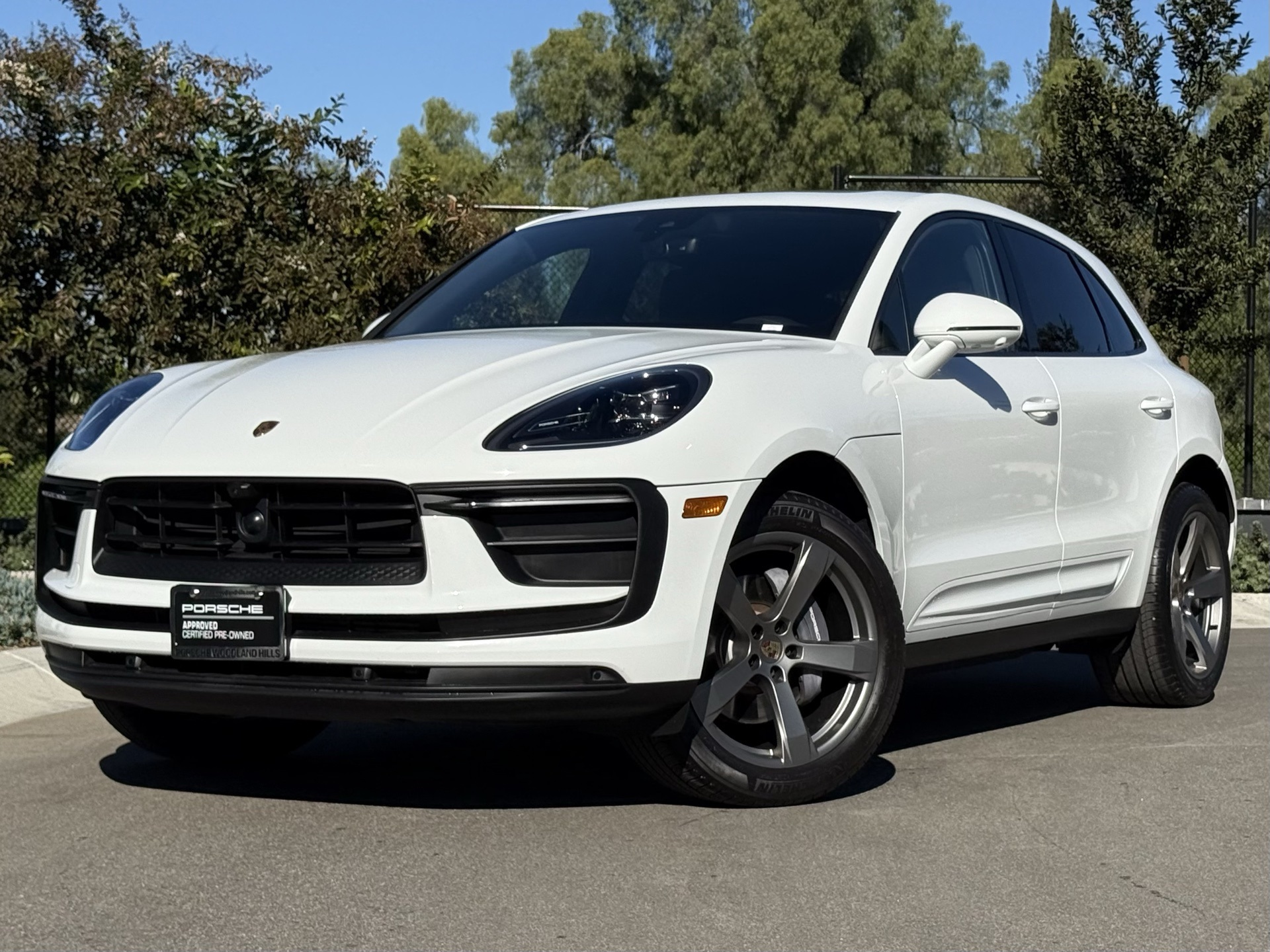 2024 Porsche Macan Base's photo