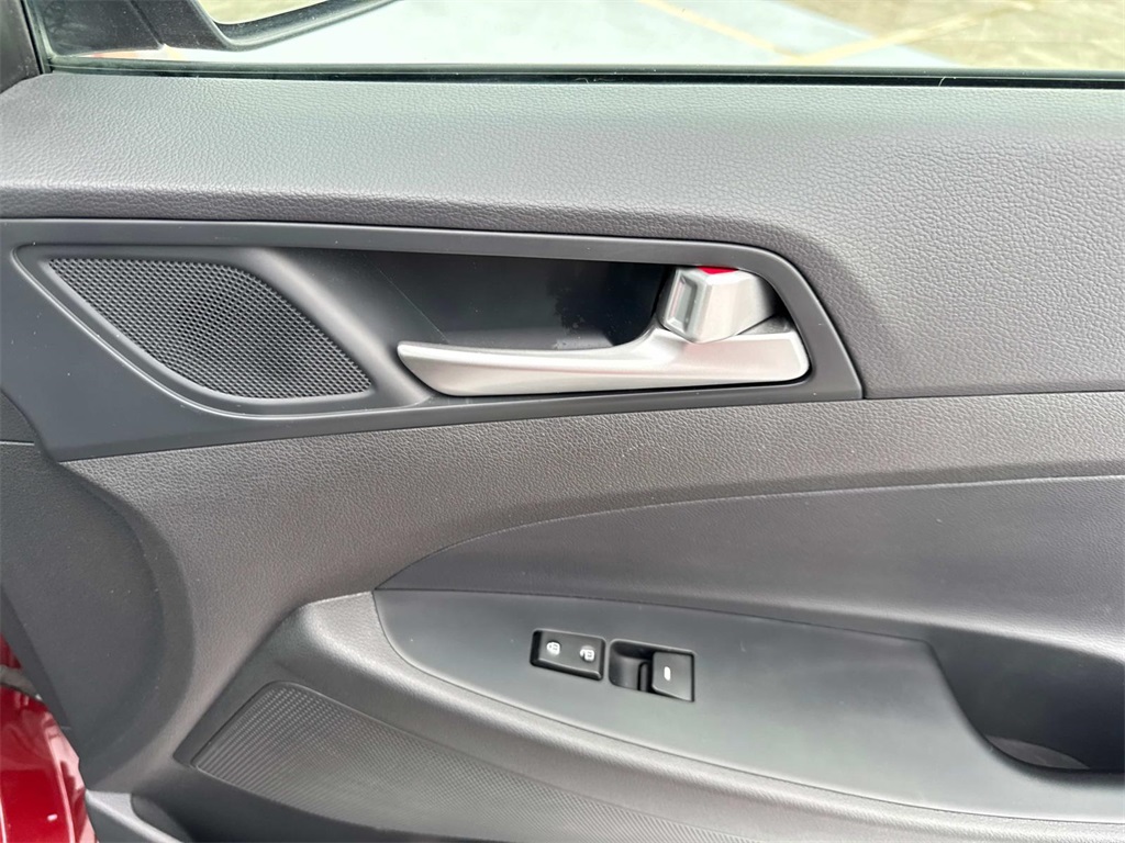 2020 Hyundai Tucson Sport photo 12