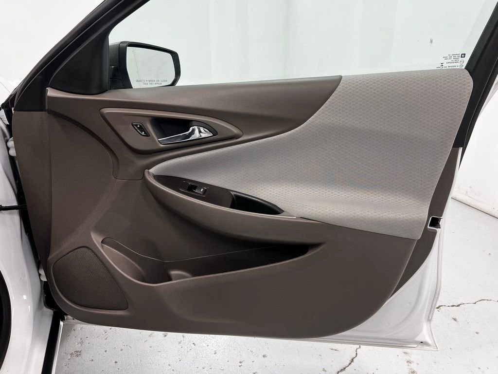 2020 Chevrolet Malibu LS photo 29