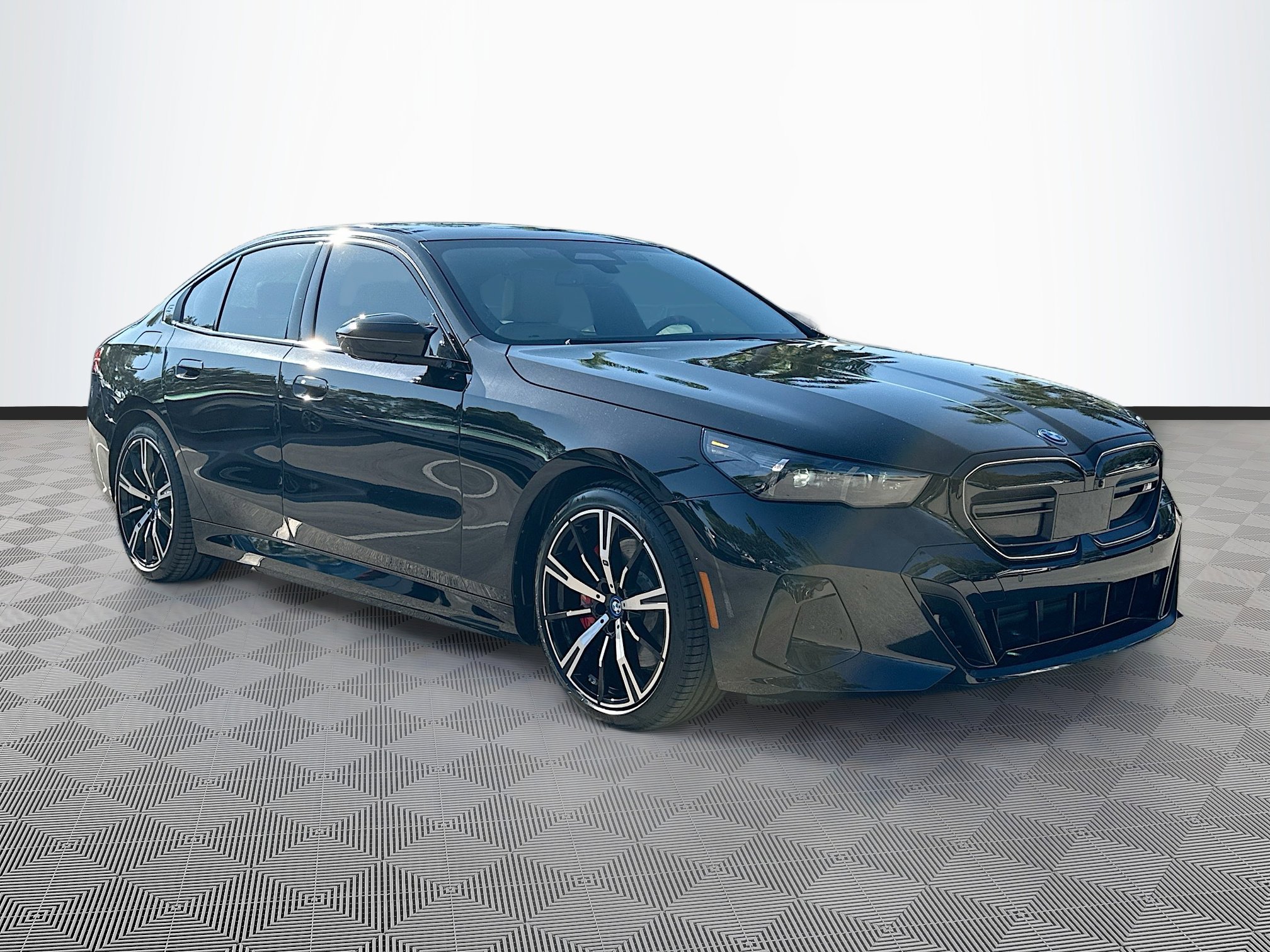 2024 BMW i5 M60's photo