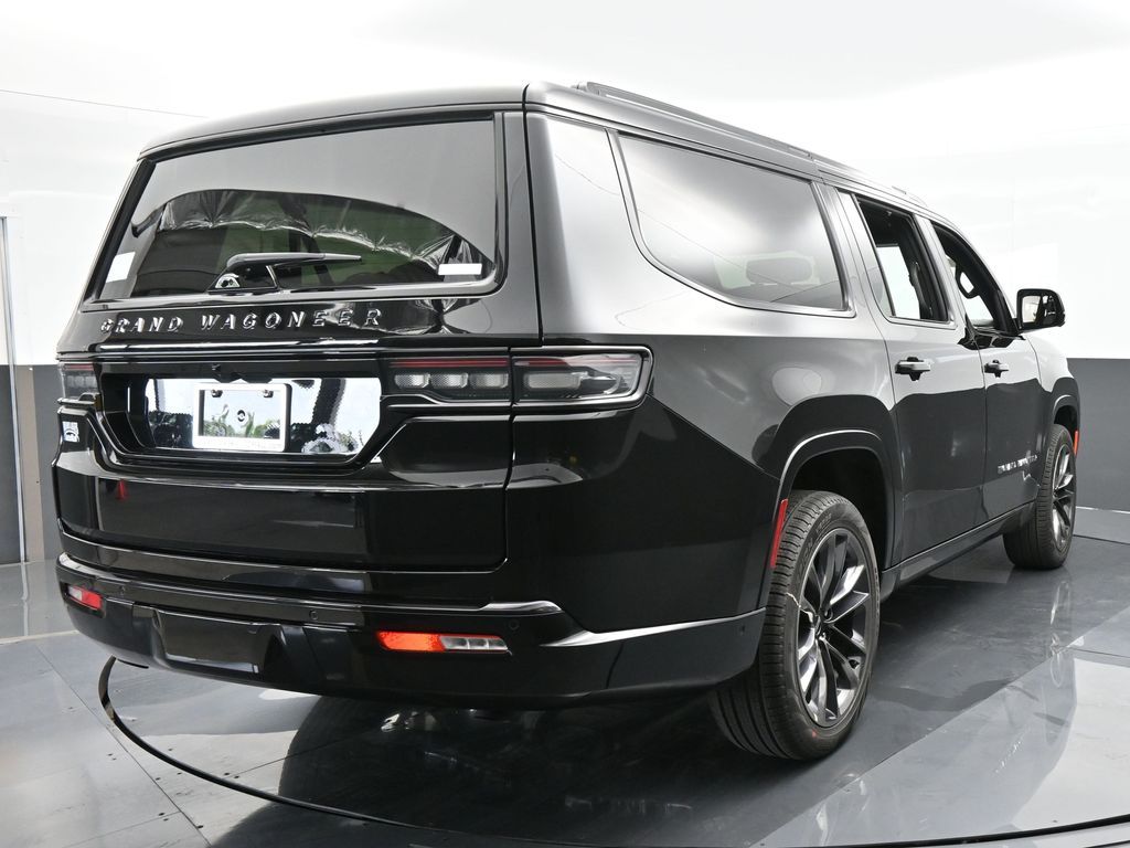 2024 Jeep Grand Wagoneer L II photo 2