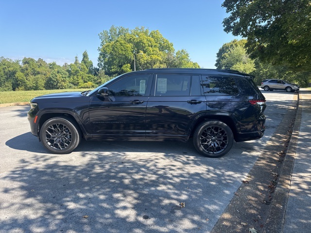 2024 Jeep Grand Cherokee L Summit photo 2