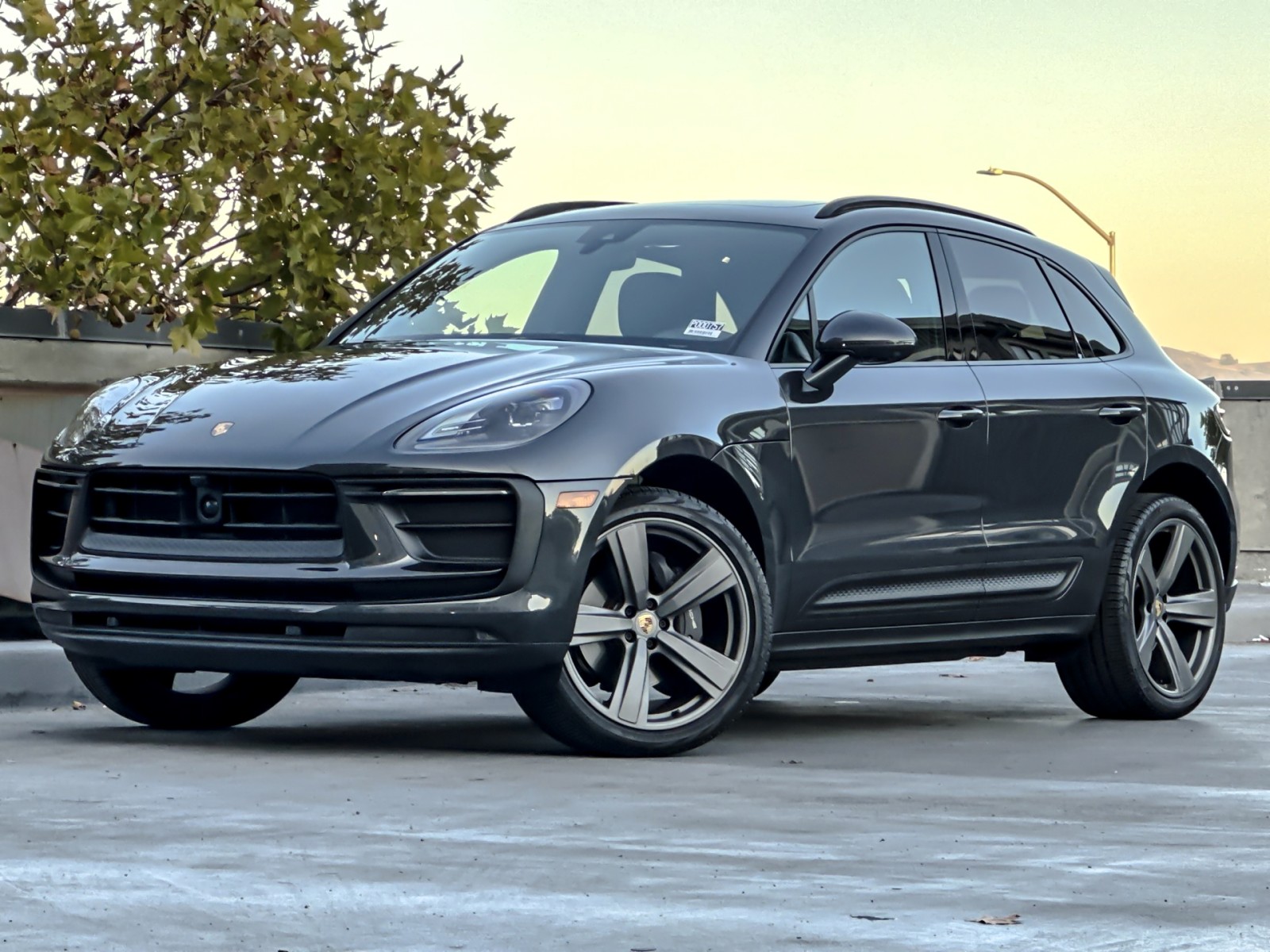 2022 Porsche Macan Base