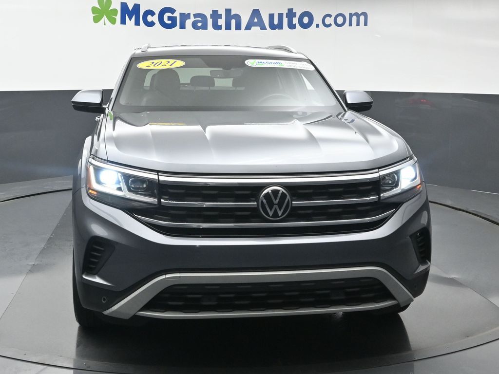 2021 Volkswagen Atlas Cross Sport V6 SE Technology photo 2