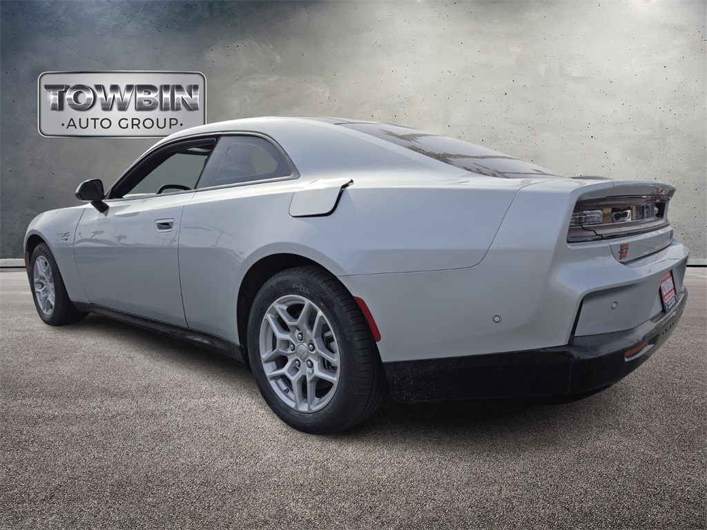 2025 Dodge Charger R/T photo 4