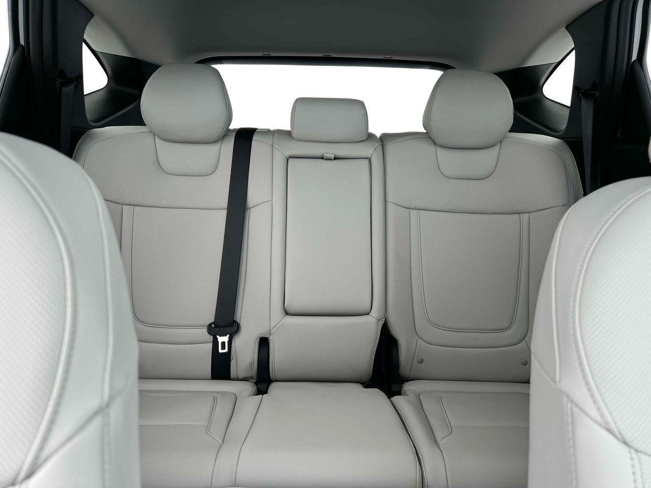 2025 Hyundai Tucson SEL Convenience photo 4