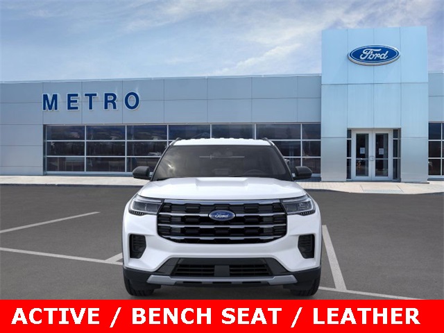 2025 Ford Explorer photo 26