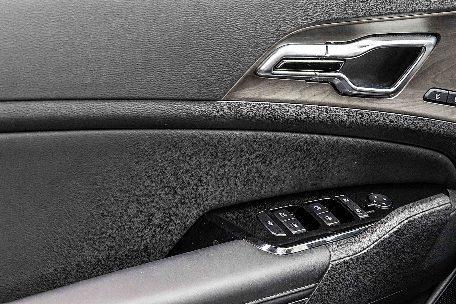 2023 Kia Sportage Plug-In Hybrid X-Line Prestige photo 14
