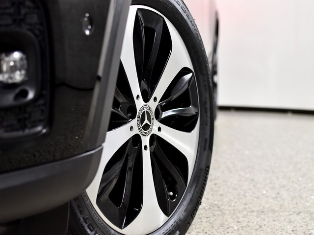 2024 Mercedes Benz GLB 250 photo 3