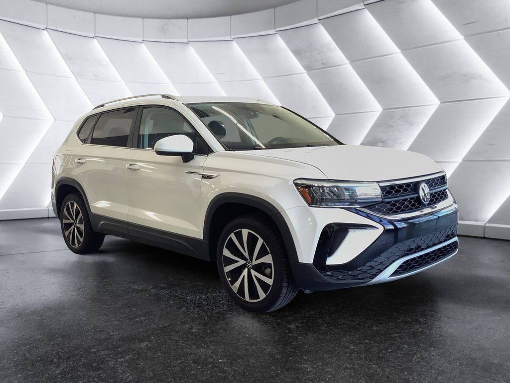 2024 Volkswagen Taos SE