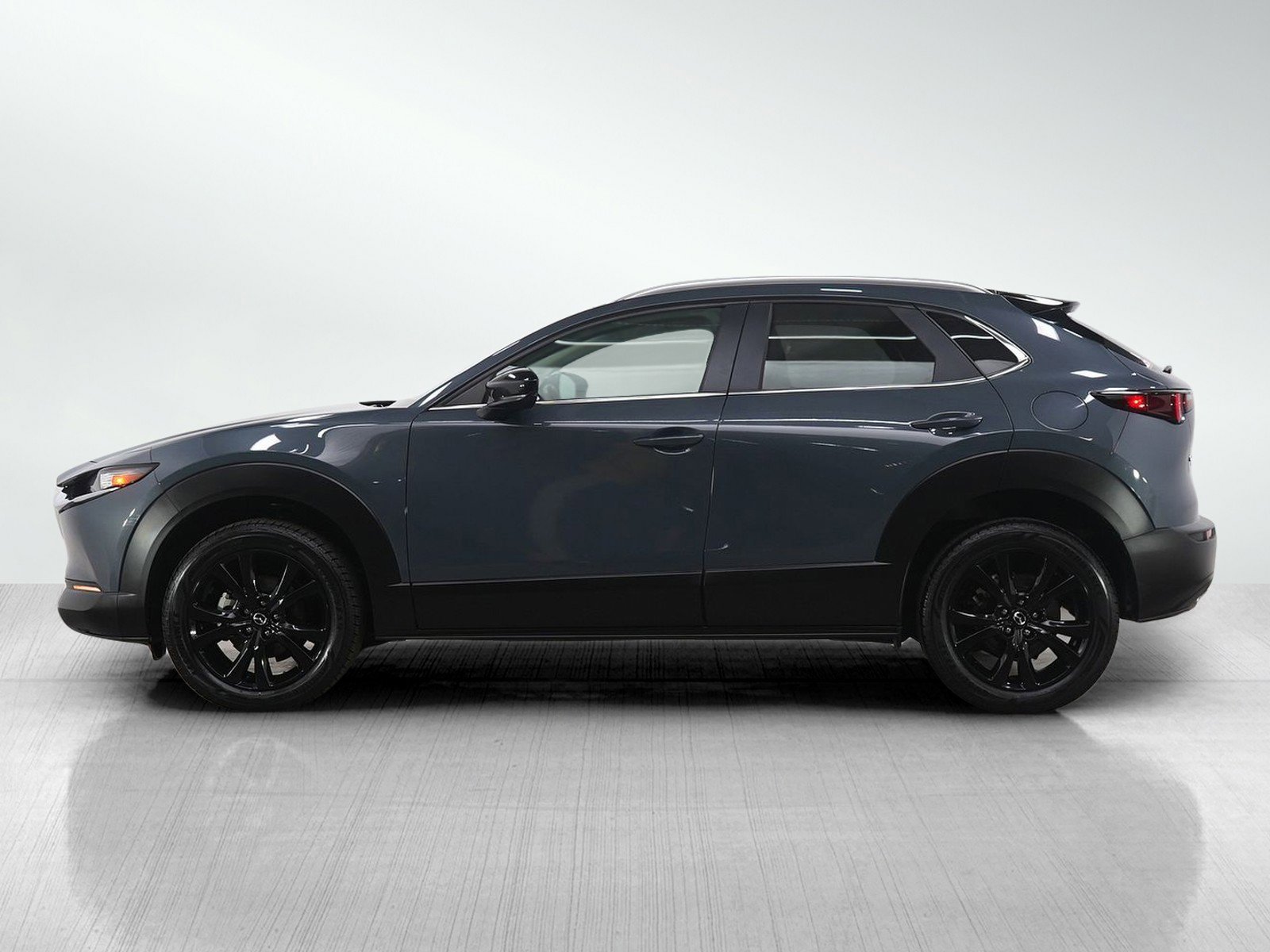 Used 2022 Mazda CX-30 Carbon Edition with VIN 3MVDMBCL7NM423300 for sale in Burnsville, Minnesota