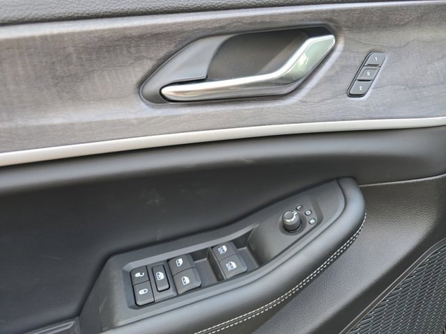 2025 Jeep Grand Cherokee Limited photo 27