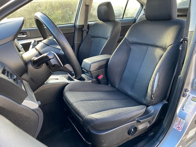 2011 Subaru Legacy 2.5i photo 15