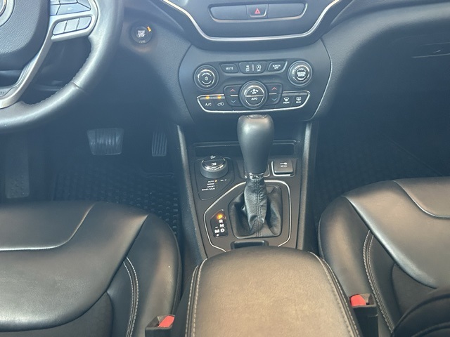 2019 Jeep Cherokee Latitude photo 17