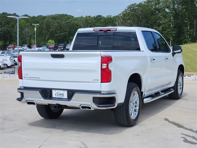 2026 Chevrolet Silverado 1500 LTZ photo 4