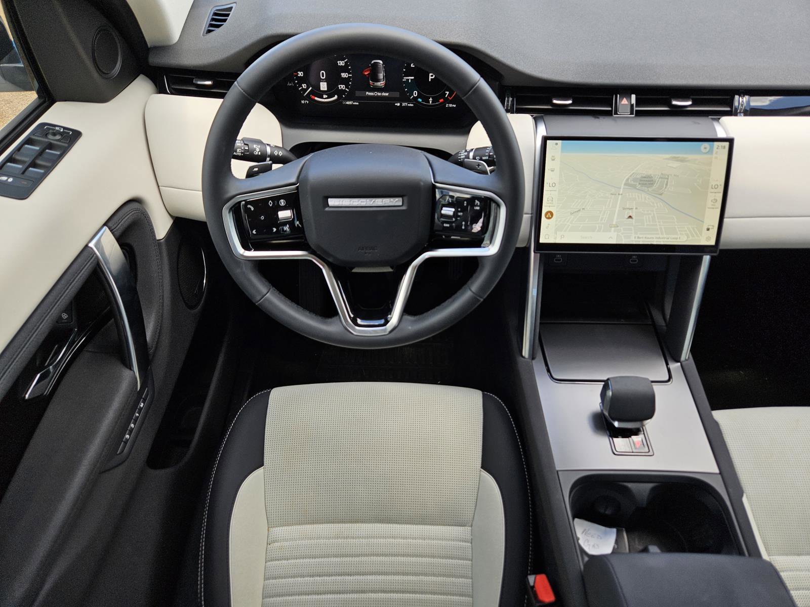 2025 Land Rover Discovery Sport S photo 32