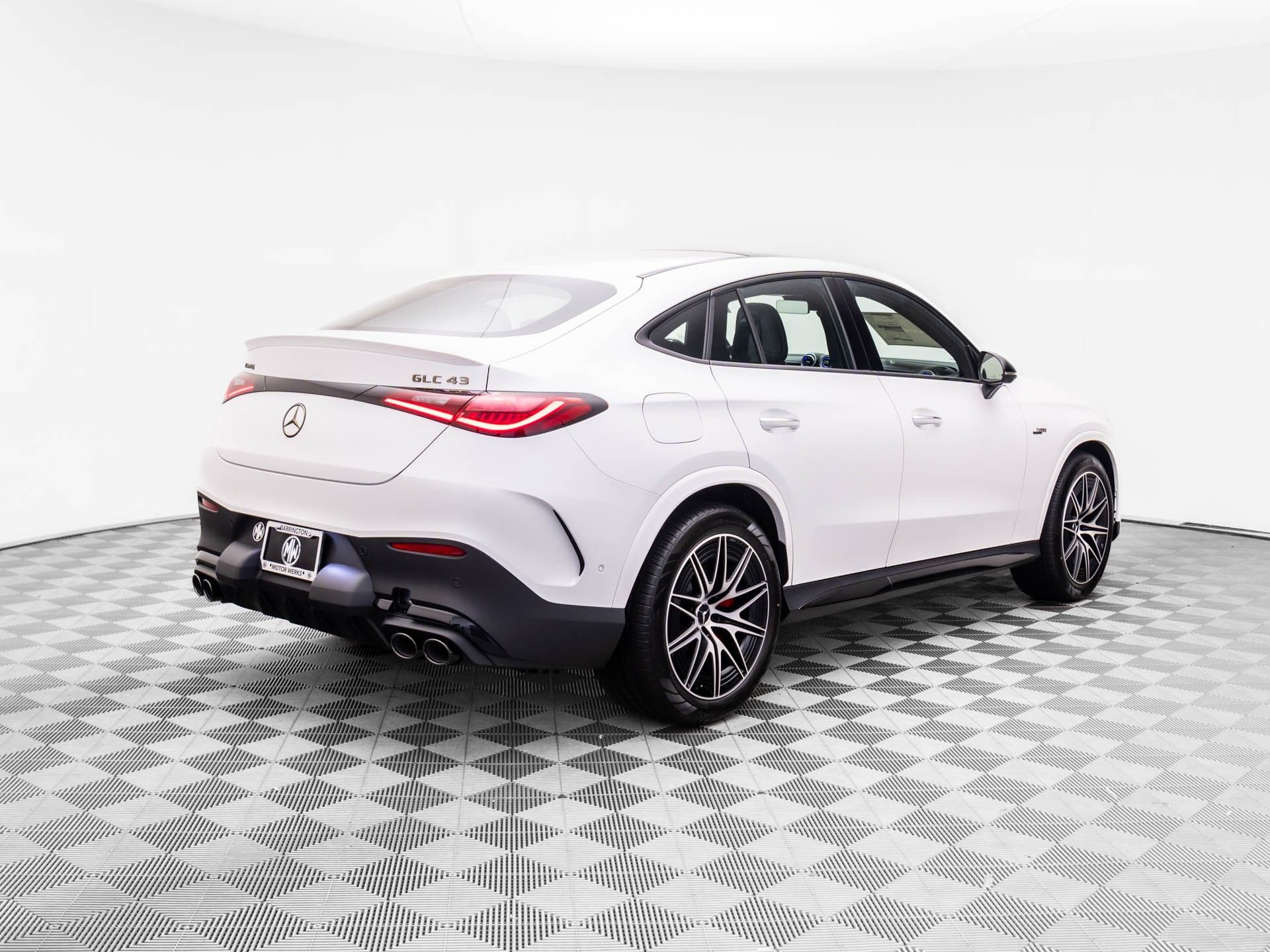 2026 Mercedes Benz GLC 43 AMG 4MATIC photo 4